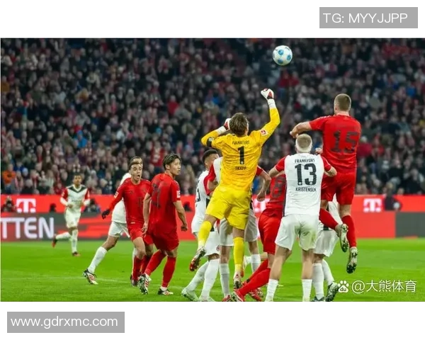 世界杯决赛：拜仁狂胜多特蒙德五球大捷全场沸腾绝杀时刻回顾