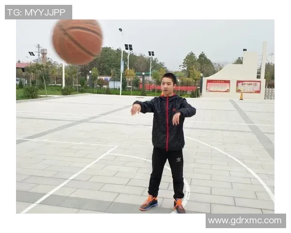 威海姚明华的成长故事与篮球梦想的追逐之路