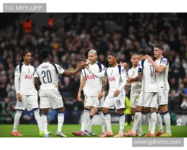 热刺友谊赛大胜巴萨乌龙球成比赛转折点战术解析