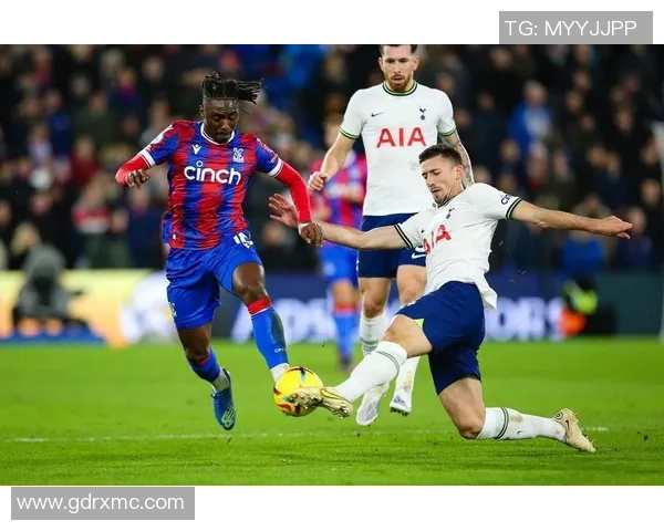 意甲惊现冷门热刺逆转巴萨红牌事件引发全场热议