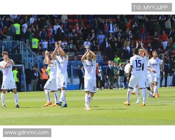 世界杯精彩对决拜仁与尤文图斯战成平局神扑瞬间点燃全场激情 世界杯精彩对决拜仁与尤文图斯战成平局神扑瞬间点燃全场激情