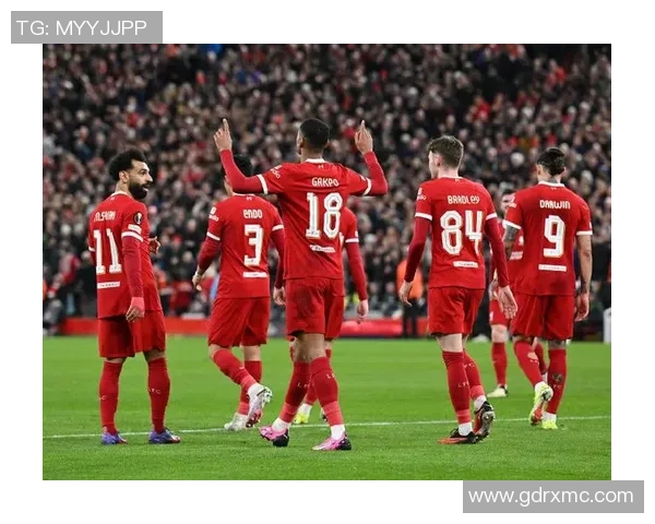 欧联杯激战：拜仁逆转利物浦乌龙球成关键时刻引发全场狂欢