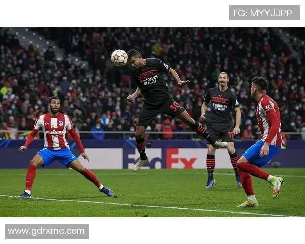 足总杯精彩对决AC米兰狂胜曼城四球引爆全场激情 足总杯精彩对决AC米兰狂胜曼城四球引爆全场激情